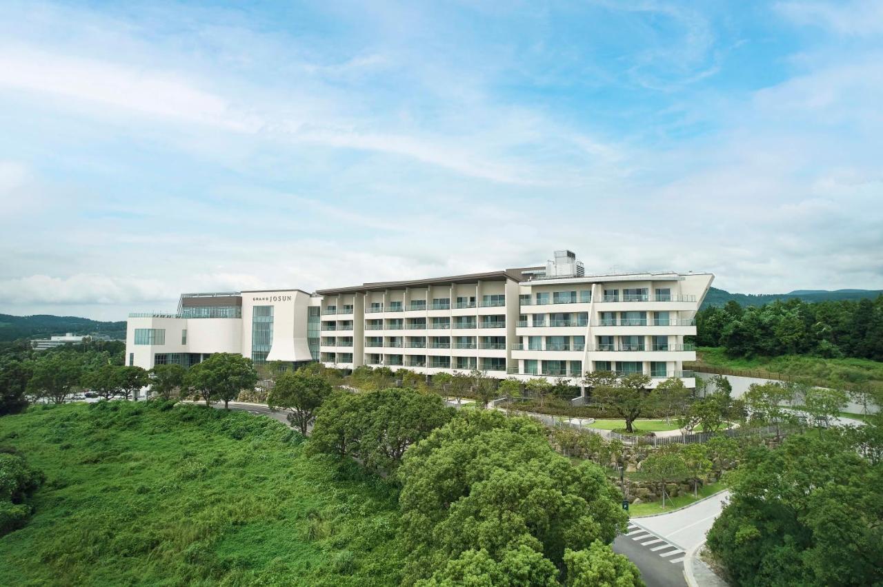 Grand Josun Jeju Hotel ซอกวีโพ ภายนอก รูปภาพ